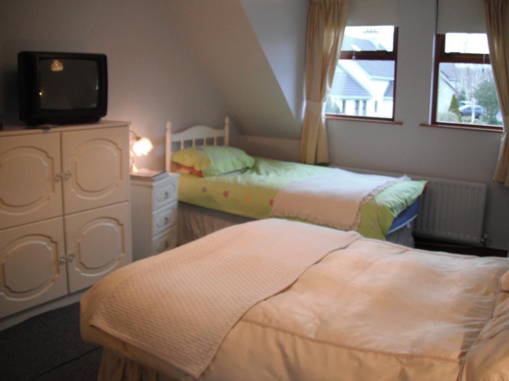 Narrow Gauge B&B Ballymoney Room photo