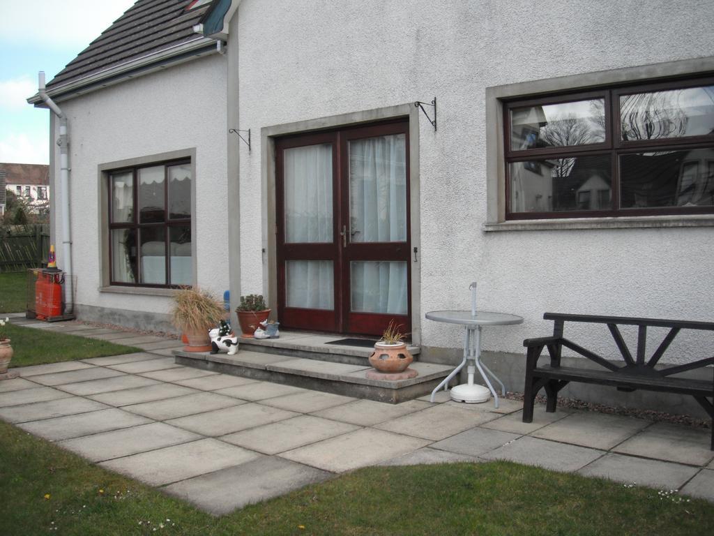 Narrow Gauge B&B Ballymoney Exterior photo